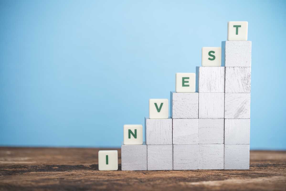 How to Start Investing with Minimal Risk
